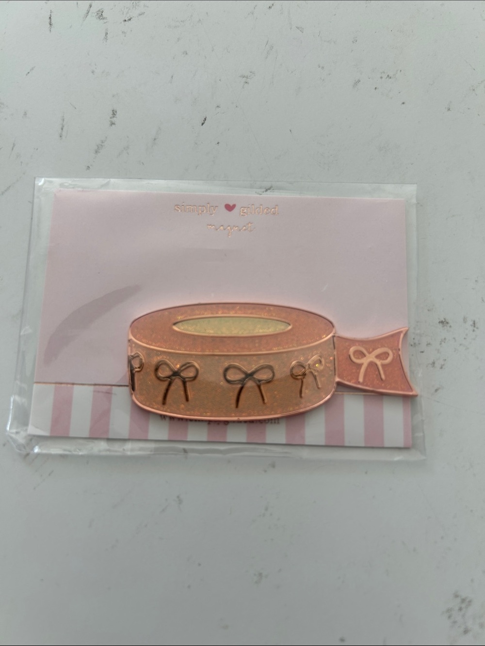 Simply Gilded pink bow washi magnet